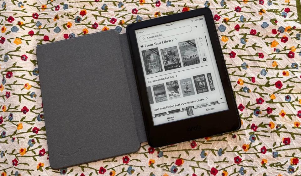The Kindle 2022, shown here with an optional cover, is incredibly thin and light, a perfect distraction-free reading companion. (Photo: Rick Broida/Yahoo)